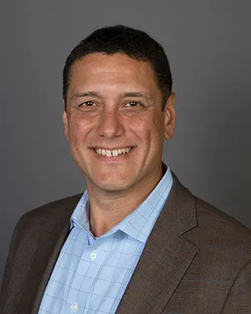Bo Kusznir Headshot Image